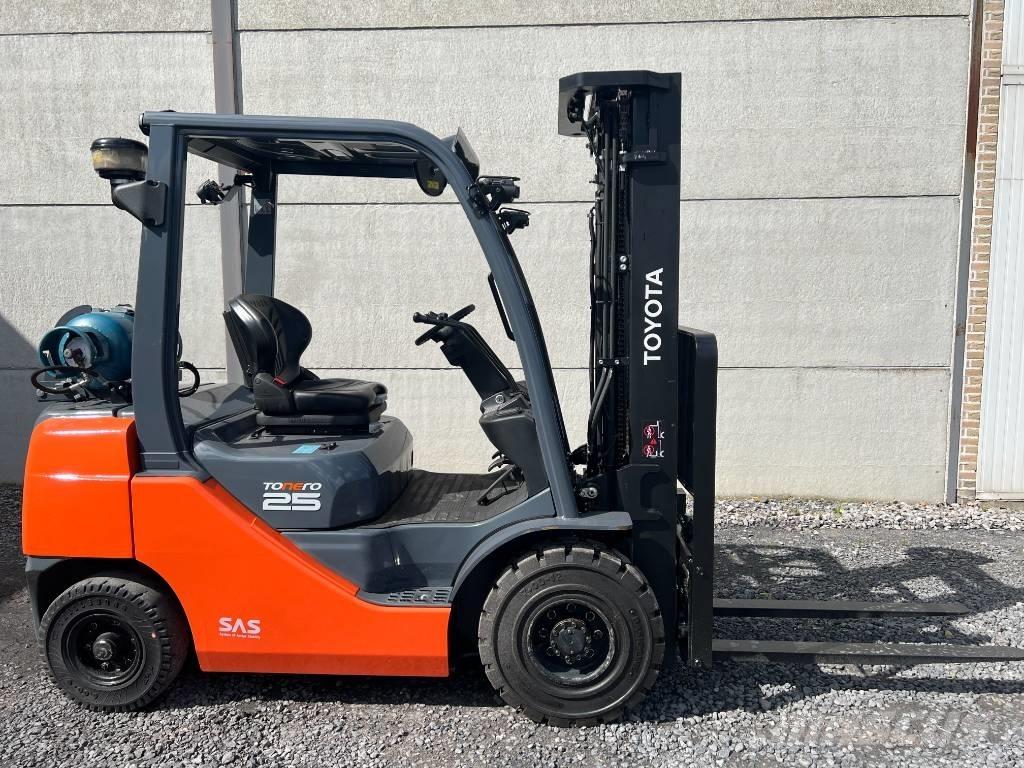 Toyota 02-8 FGF 25 Plinski viličari