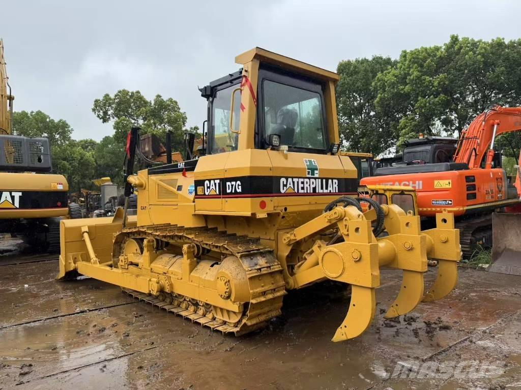CAT D 7 G Buldožeri gusjeničari
