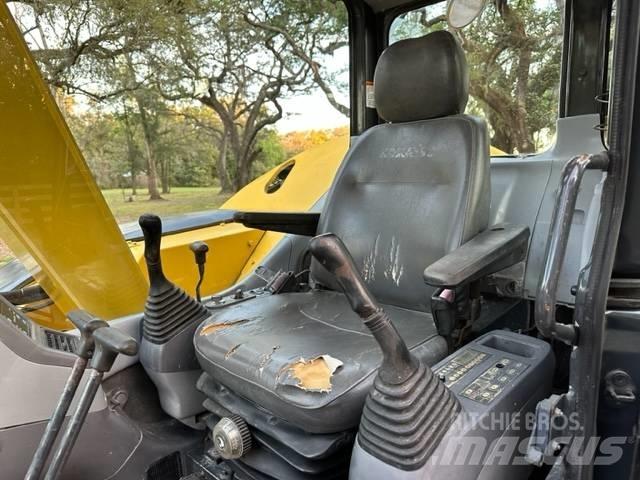Komatsu PC78US-6 Bageri gusjeničari
