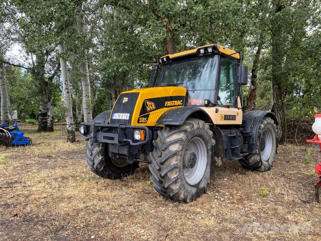 JCB Fastrac 3185 Traktori