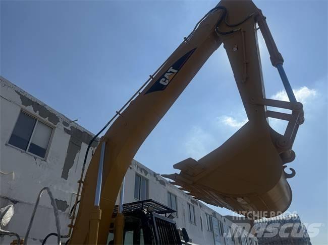CAT 320 C L Bageri gusjeničari