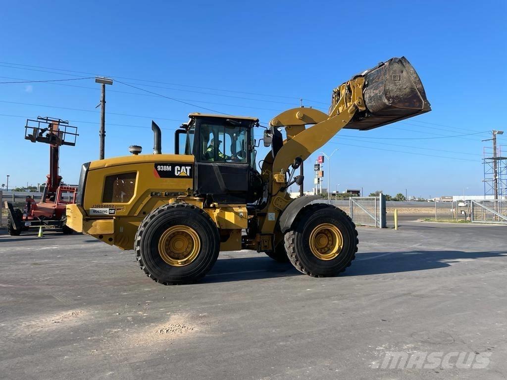 CAT 938M Utovarivači na kotačima