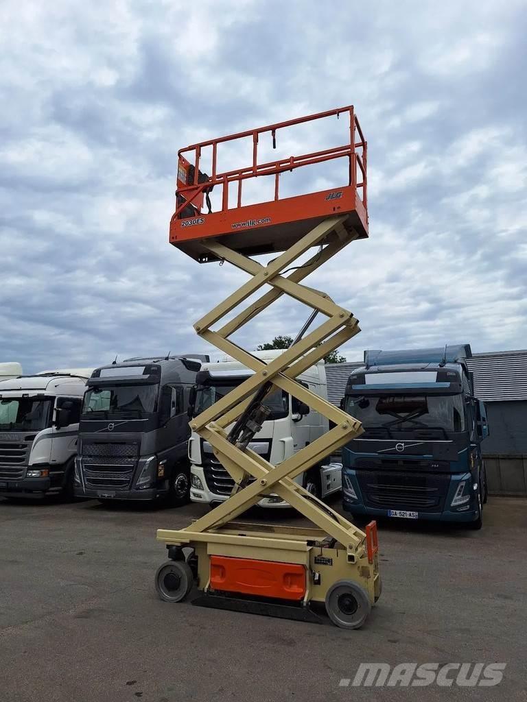 JLG 2030 ES Škaraste platforme