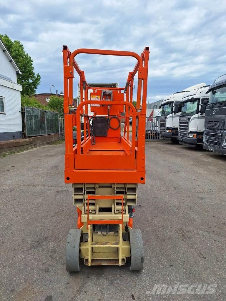 JLG 2030 ES Škaraste platforme