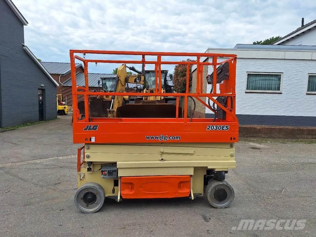 JLG 2030 ES Škaraste platforme