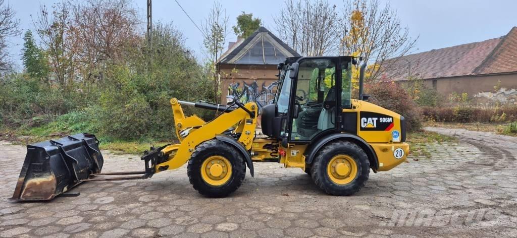 CAT 906 Utovarivači na kotačima