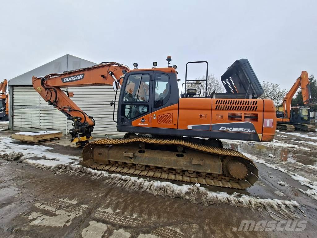 Doosan DX 255 LC-5 Bageri gusjeničari