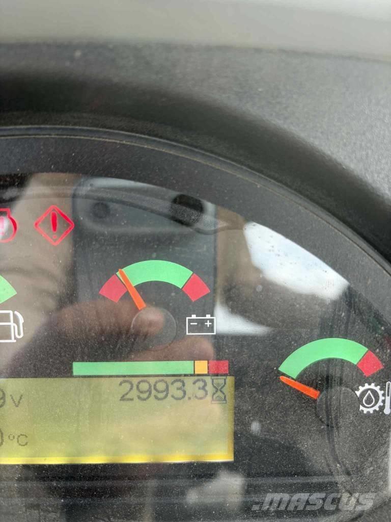 CAT 428 F2 Utovarni rovokopači