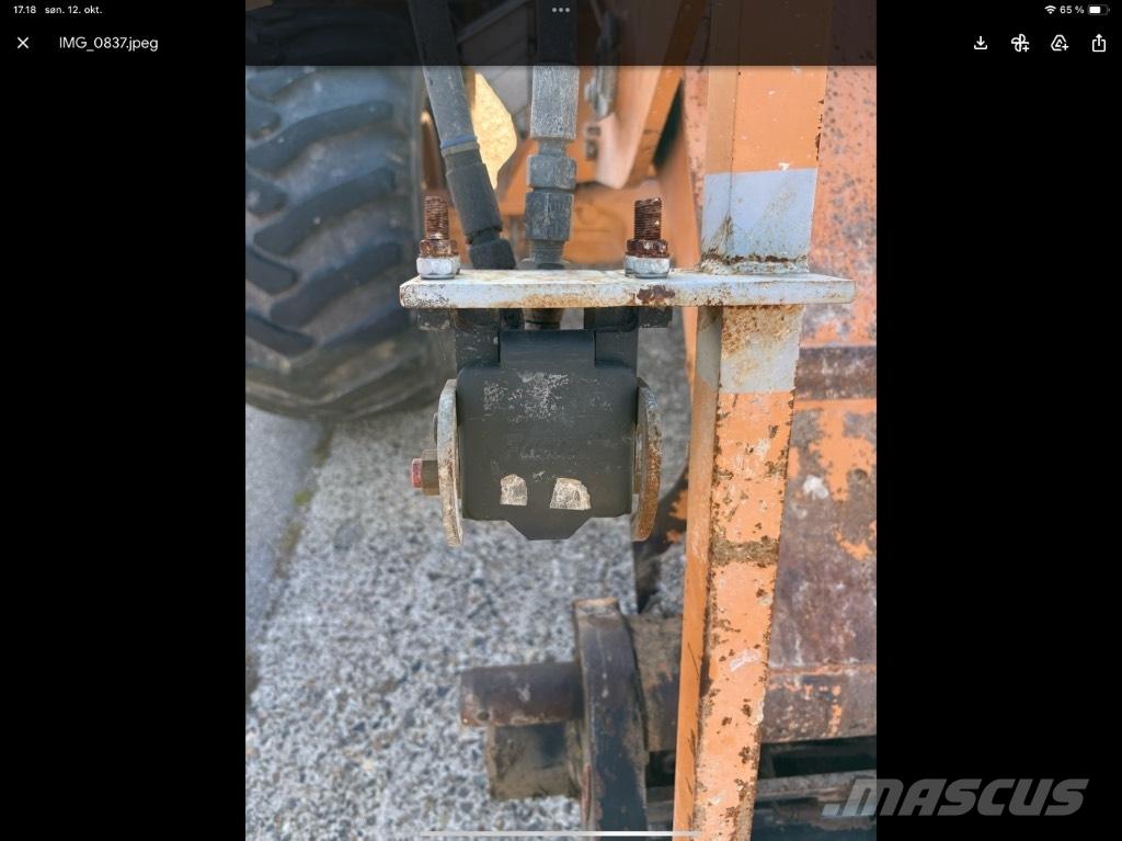 CASE 321 E Utovarivači na kotačima