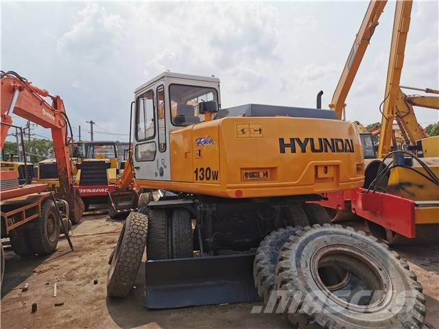 Hyundai R130WD Bageri gusjeničari