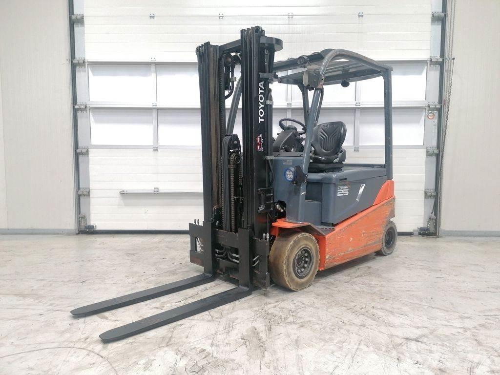 Toyota 8FBMT25 Električni viličari