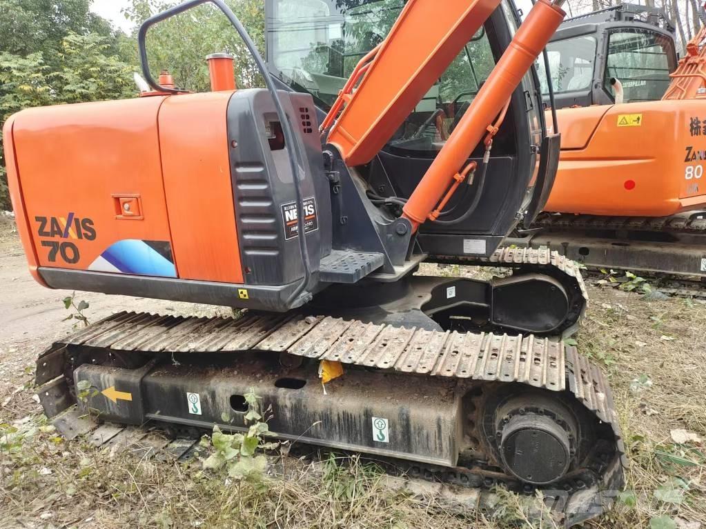 Hitachi ZX 70 Midi bageri 7t – 12t