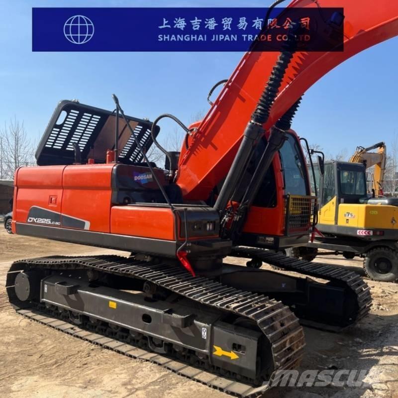 Doosan DX 225 Bageri gusjeničari