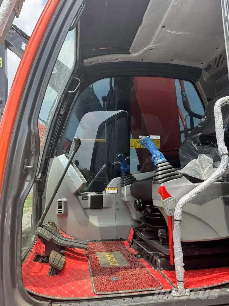 Doosan DX300-9C Bageri gusjeničari