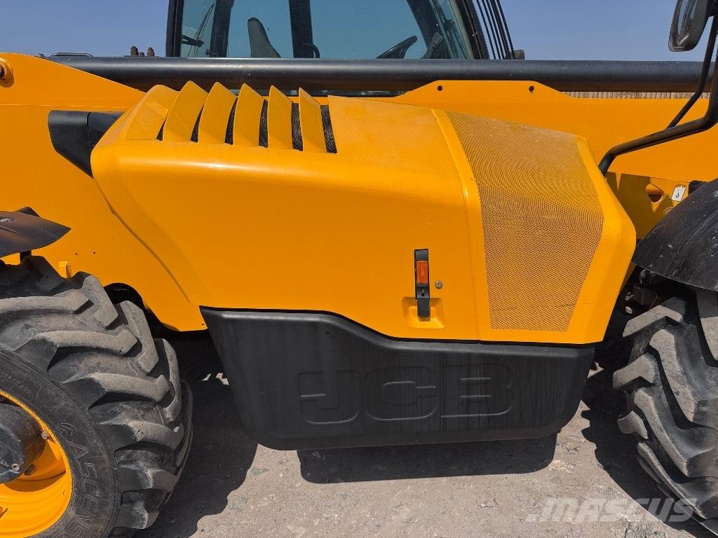 JCB 540-140 Teleskopski viličari