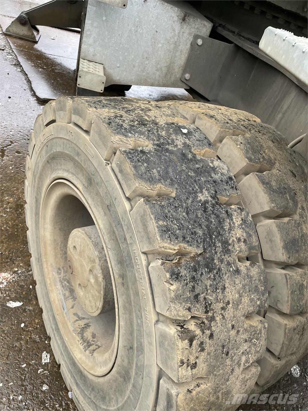 Sennebogen 830 E Rukovanje materijalom – ostalo