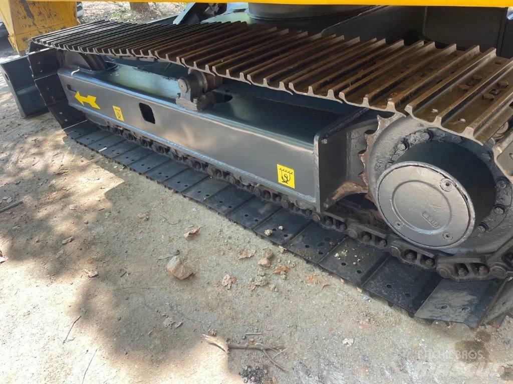 Komatsu PC70-8 Bageri gusjeničari