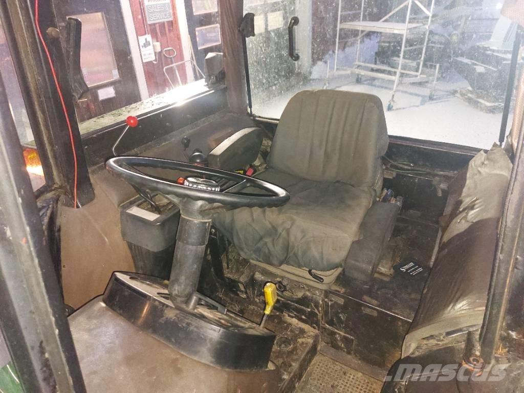 John Deere 2040 Traktori