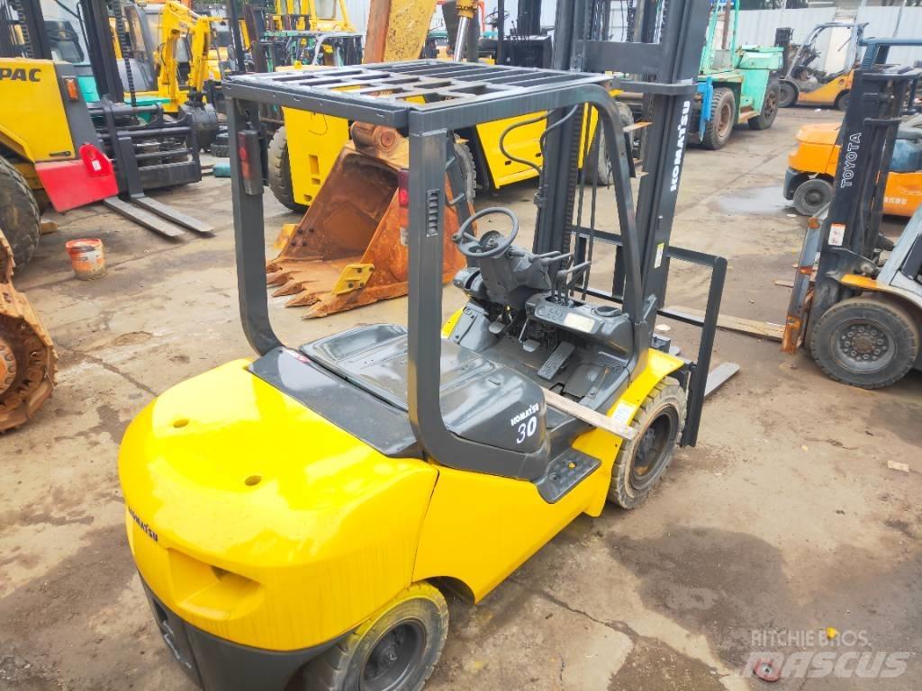 Komatsu FD 30 T-17 Dizelski viličari
