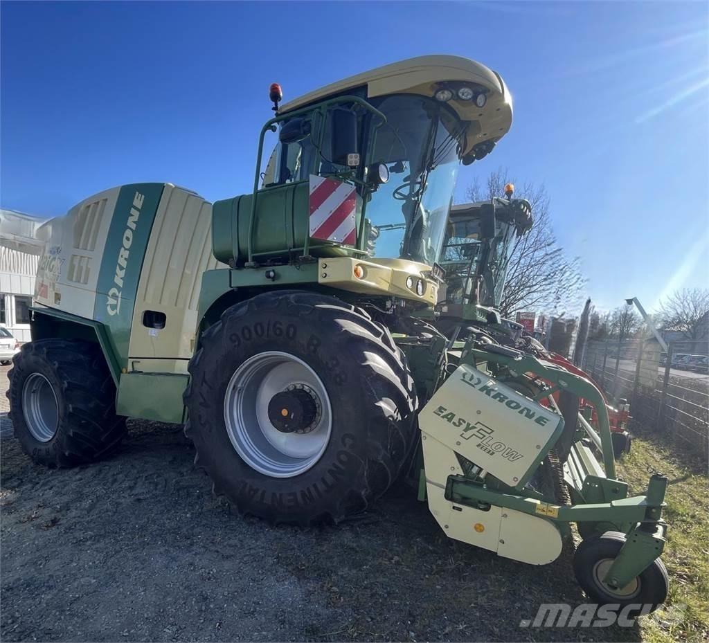 Krone BIG x 700 Strojevi za krmu na vlastiti pogon
