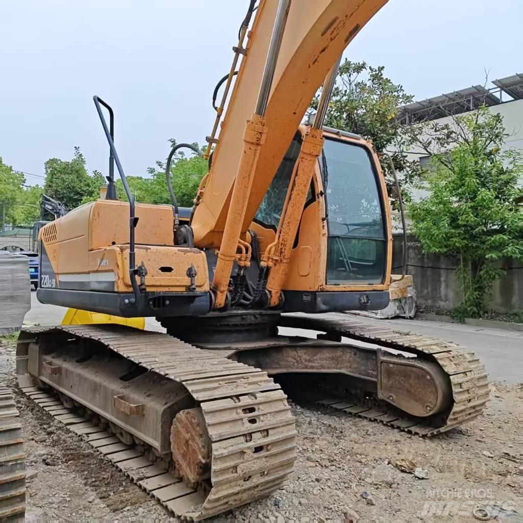Hyundai Robex 220-9 Bageri gusjeničari