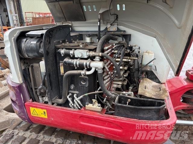 Takeuchi TB 260 Mini bageri <7t