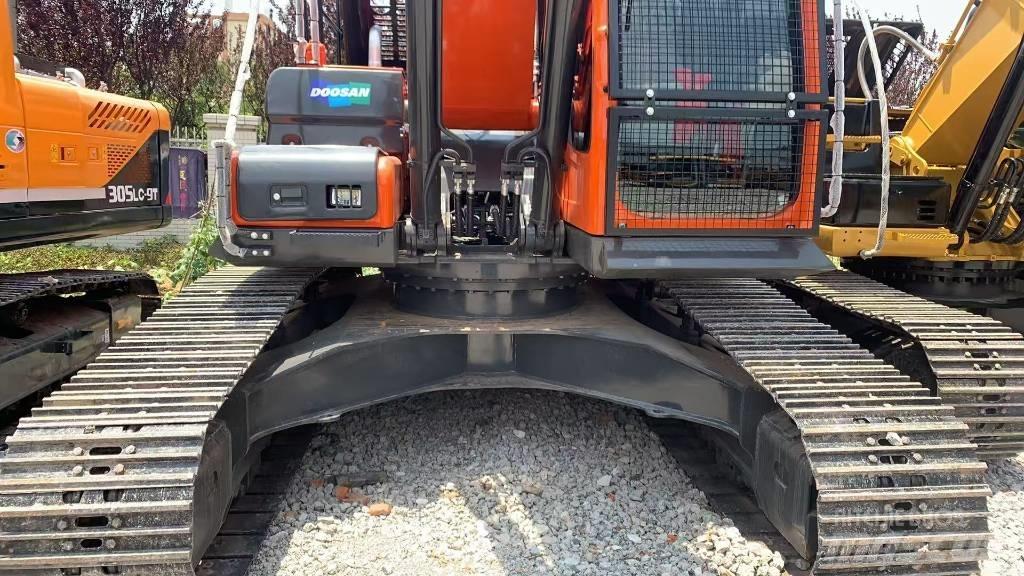 Doosan DX 300 LC Bageri gusjeničari