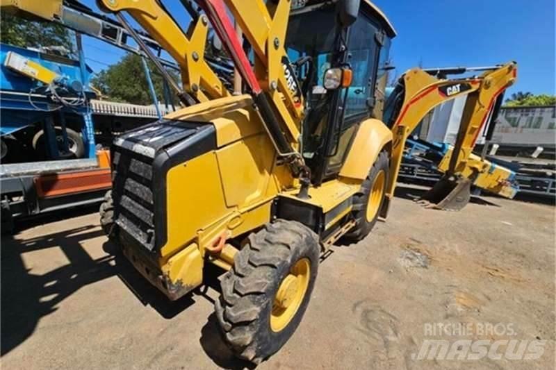 CAT 426F2 TLB Utovarni rovokopači