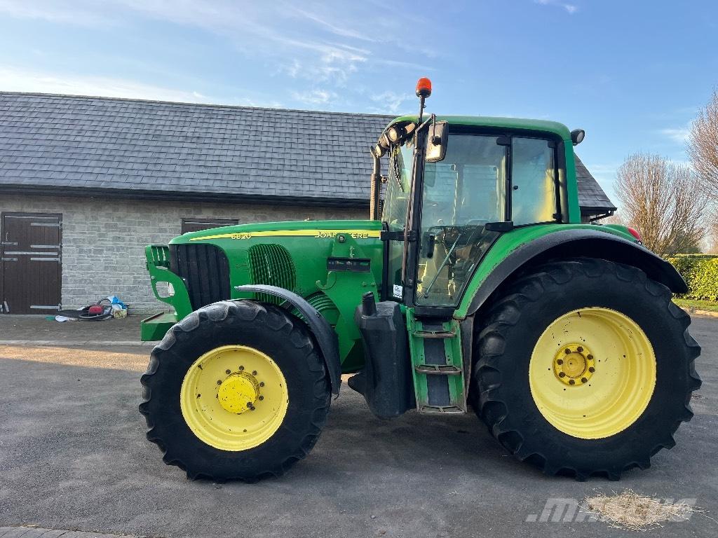 John Deere 6820 Traktori