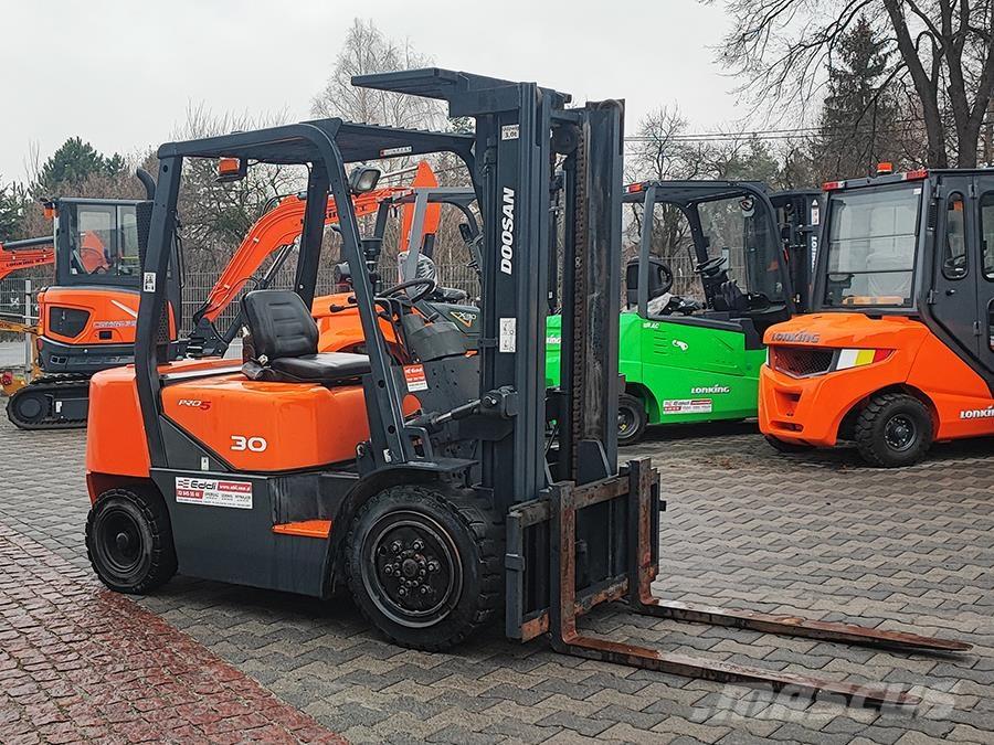 Doosan D30G Dizelski viličari