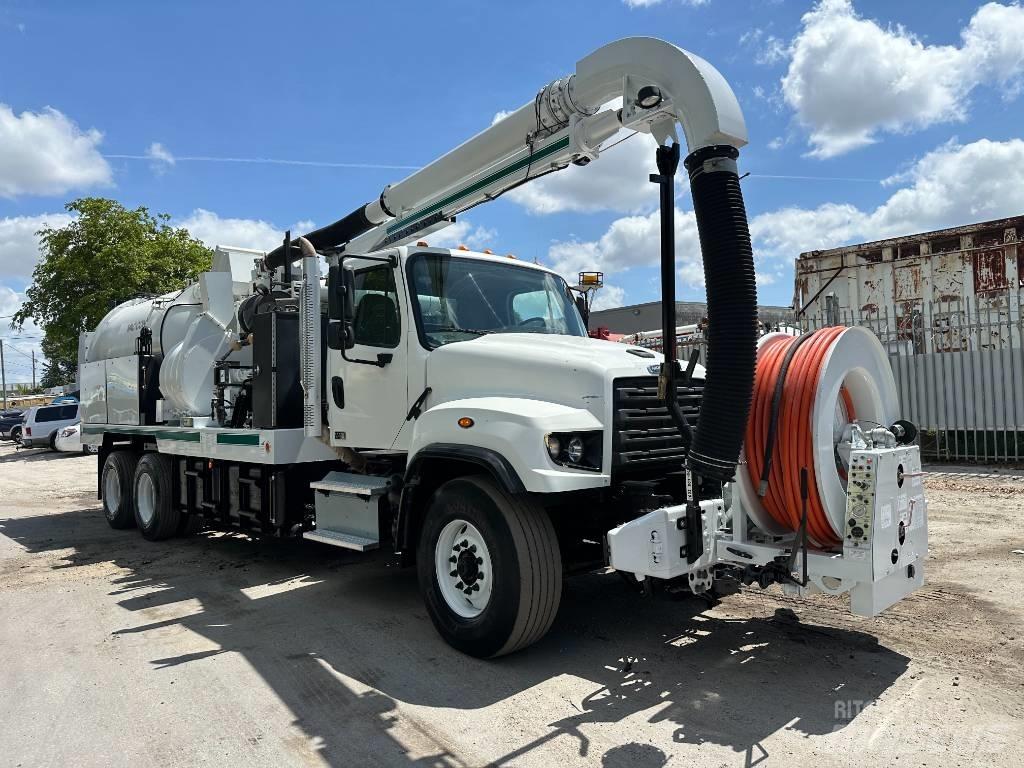 Freightliner 114 SD Kombiji / vakuumski kamioni