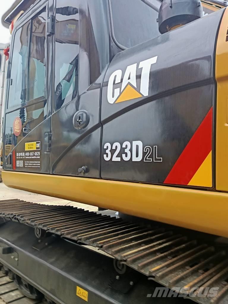 CAT 323 D2L Bageri gusjeničari