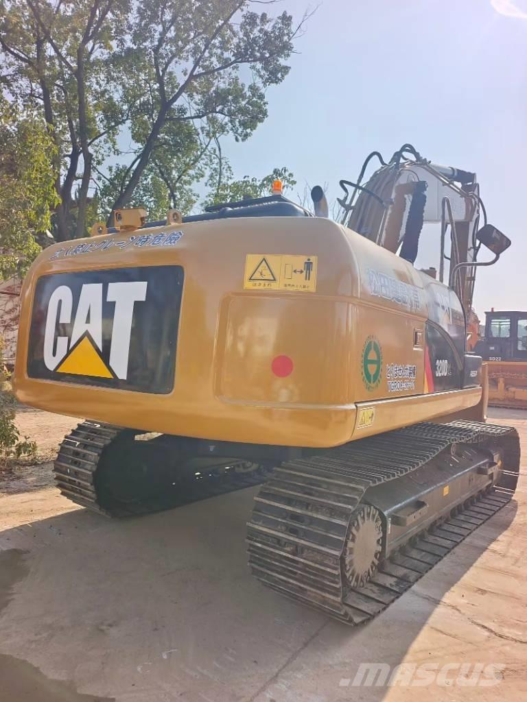 CAT 320 D2L Bageri gusjeničari