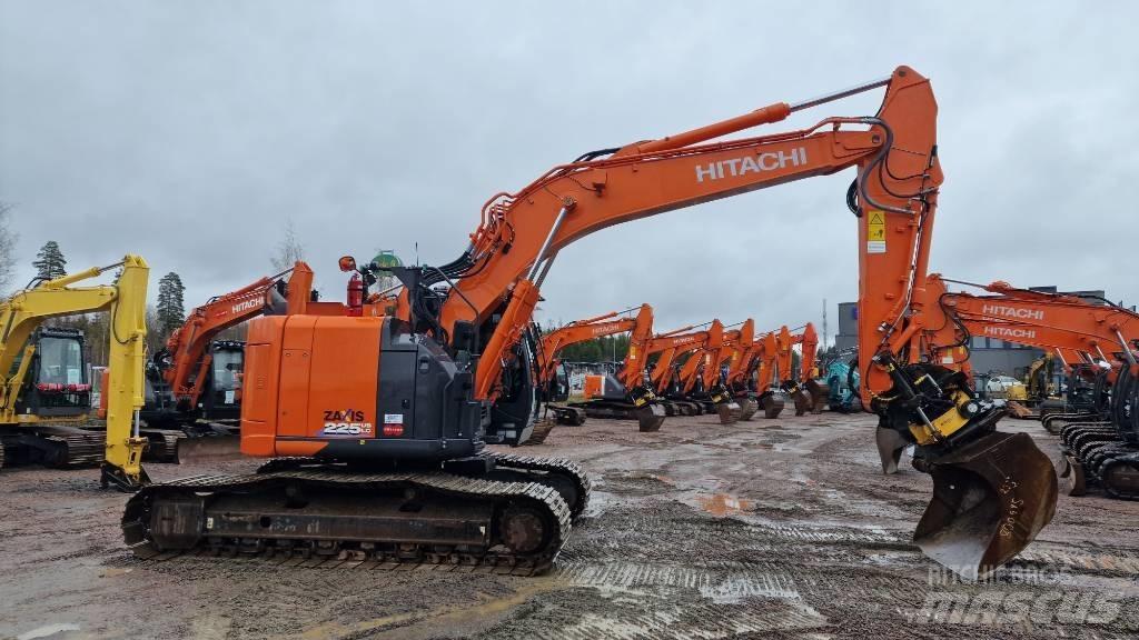 Hitachi ZX225USLC-6 Bageri gusjeničari