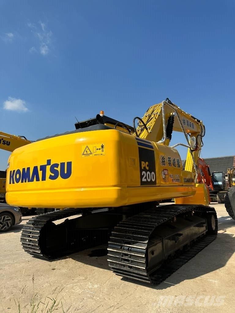 Komatsu PC 200-7 Bageri gusjeničari