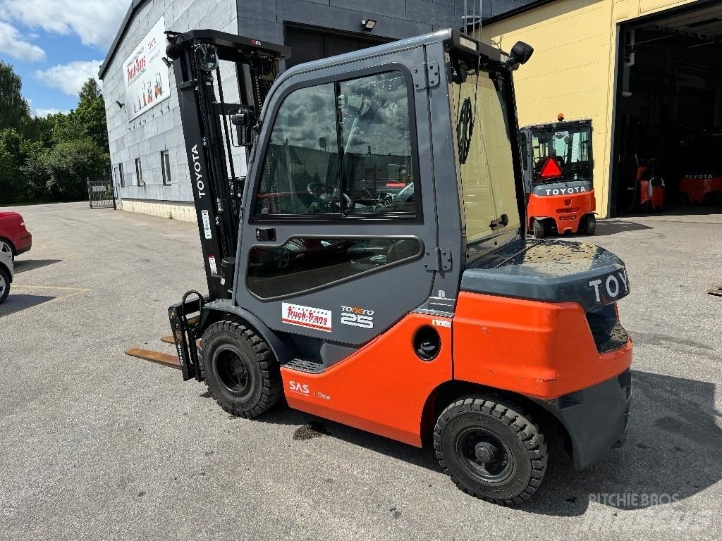 Toyota 52-8FDF25 Dizelski viličari