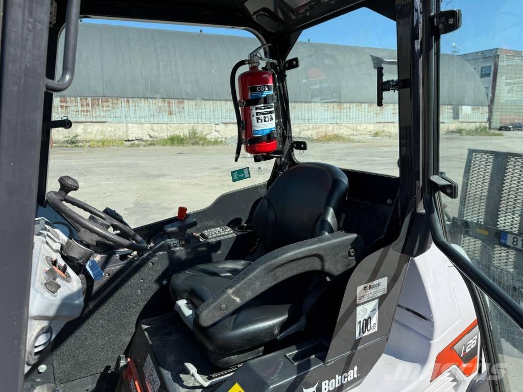 Bobcat L 28 Teleskopski viličari