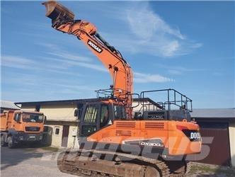 Doosan DX 300 LC Bageri gusjeničari