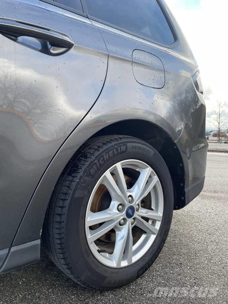 Ford Galaxy Automobili