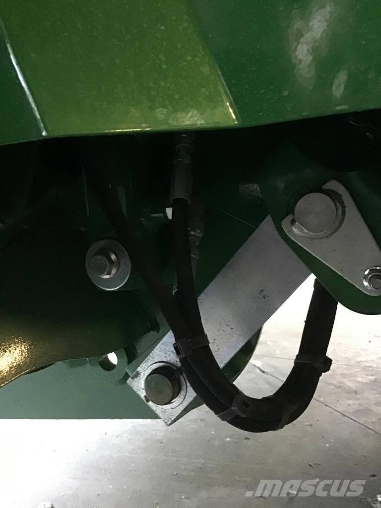 John Deere V461M Rolo balirke
