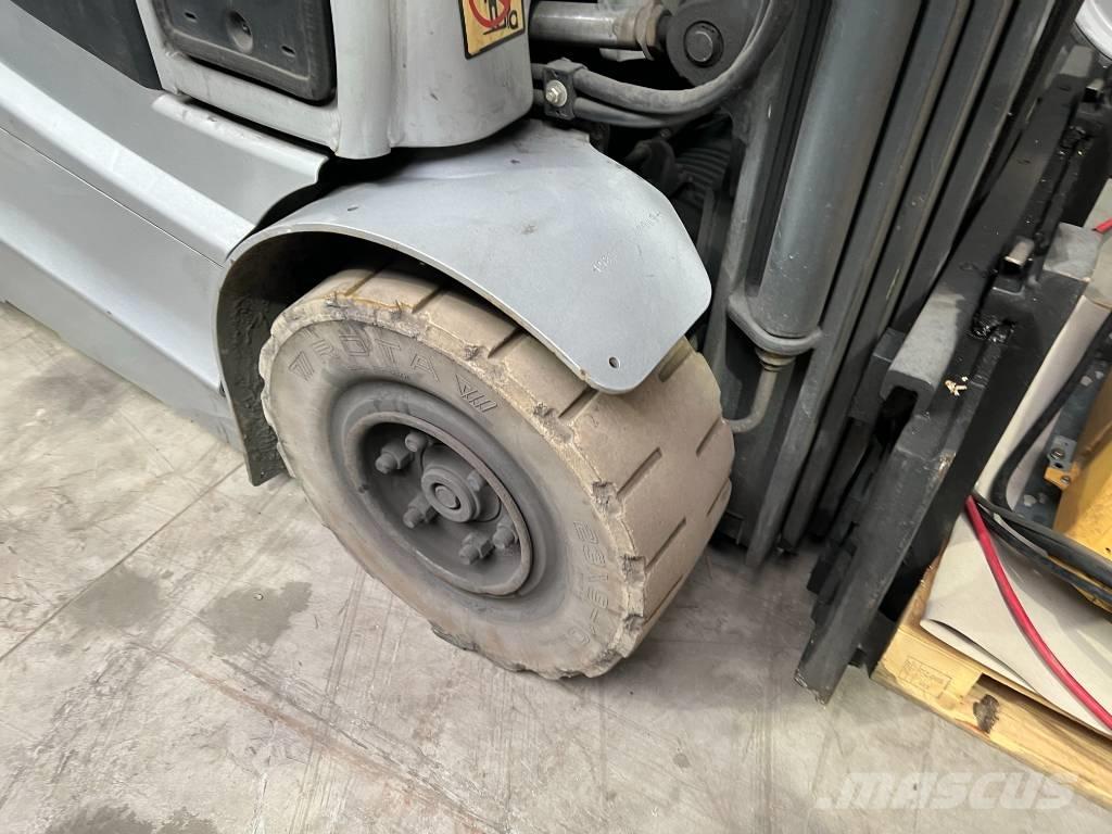 Still RX 60-25 Električni viličari