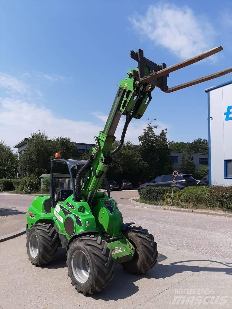 Avant 860 i Višenamjenski utovarivači