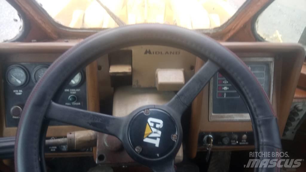CAT 988B Utovarivači na kotačima