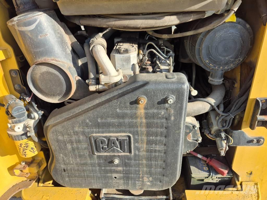 CAT 252 B 3 Skid steer mini utovarivači