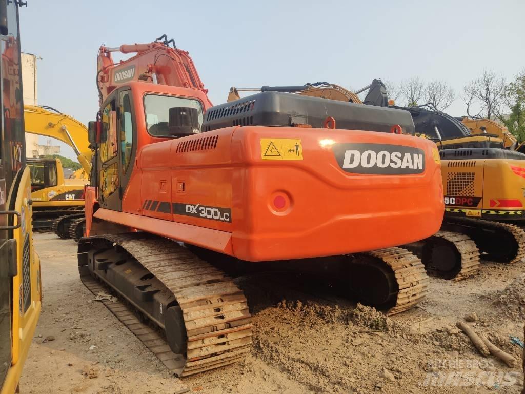 Doosan dx300 Bageri gusjeničari