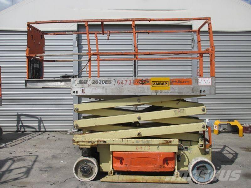 JLG 2030 ES Škaraste platforme