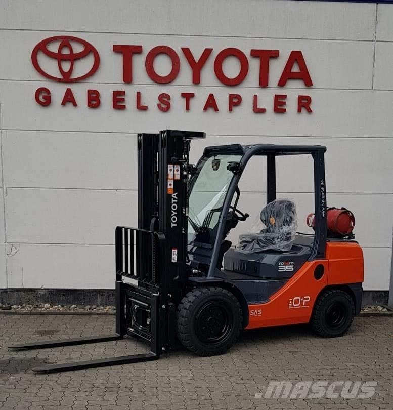 Toyota 02-8FGJF35 Plinski viličari