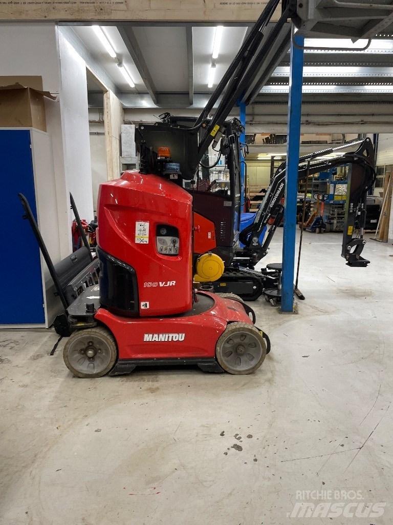 Manitou 100 VJR Vertikalne radne podizne platforme