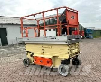 JLG 3246 ES Škaraste platforme