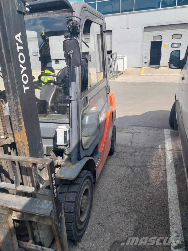 Toyota 02-8FDF25 Dizelski viličari